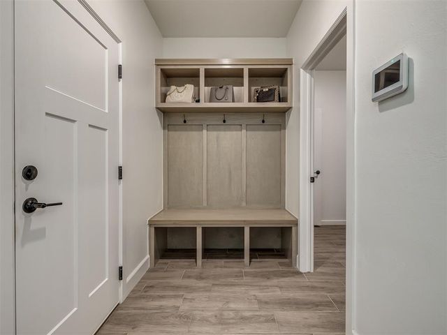 101 Carlow Way, Yukon, OK 73099