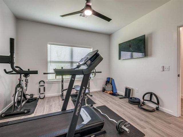 101 Carlow Way, Yukon, OK 73099