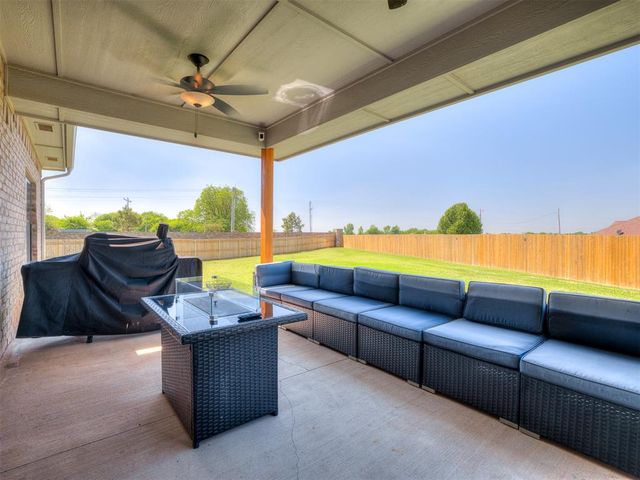 101 Carlow Way, Yukon, OK 73099