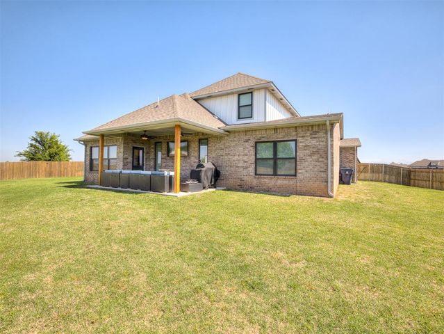 101 Carlow Way, Yukon, OK 73099