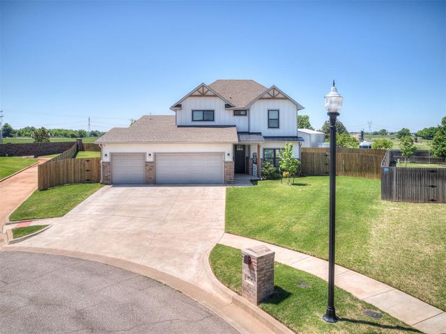101 Carlow Way, Yukon, OK 73099