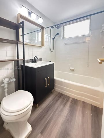 7720 Harding Ave 3, Miami Beach, FL 33141