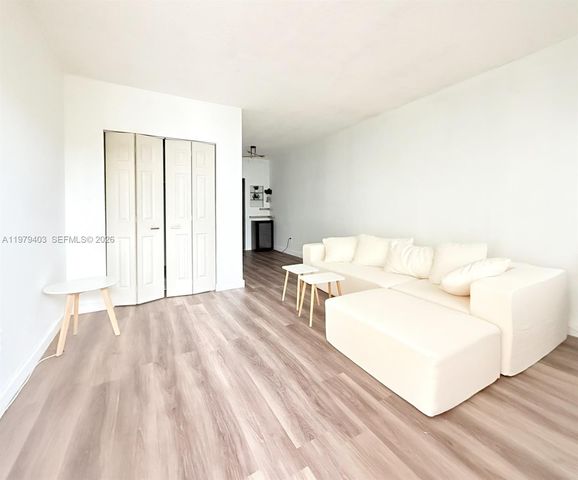 7720 Harding Ave 3, Miami Beach, FL 33141