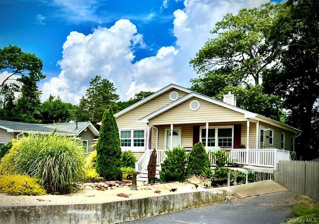 89 Rugby Drive, Shirley, NY 11967