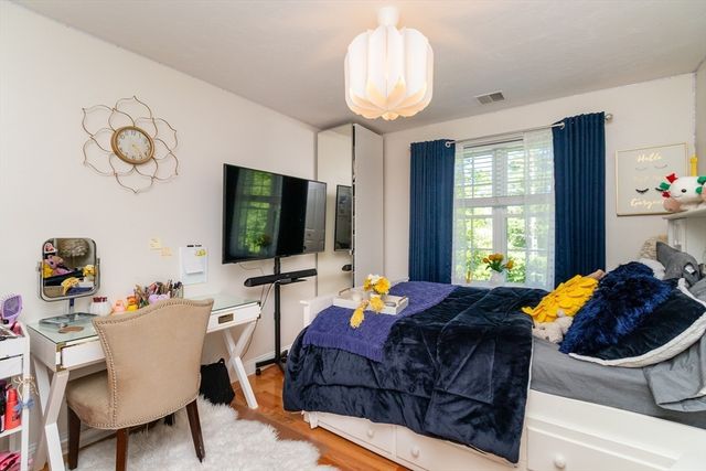 44 Brookside Dr 44, Hanson, MA 02341