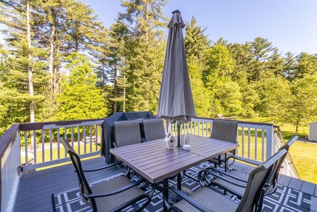44 Brookside Dr 44, Hanson, MA 02341