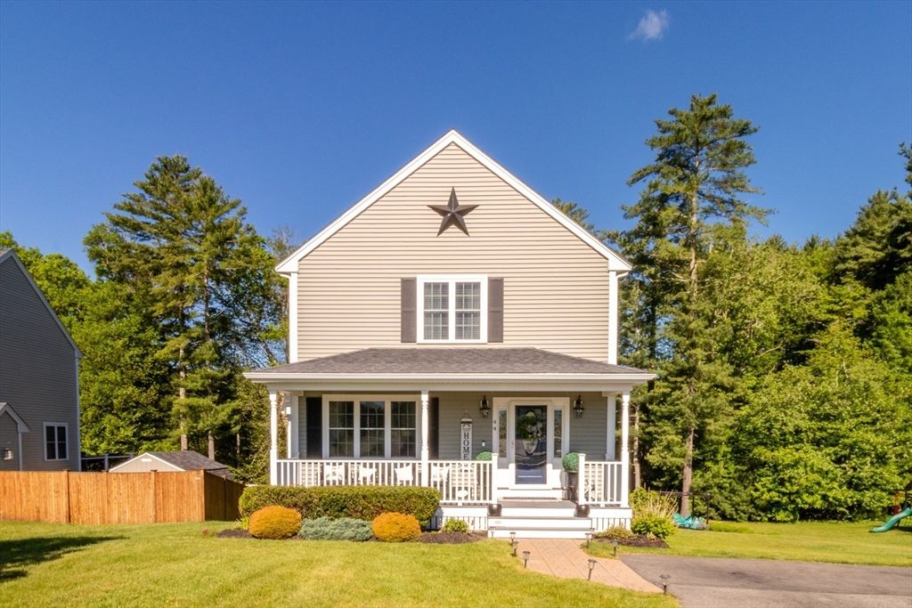 44 Brookside Dr 44, Hanson, MA 02341