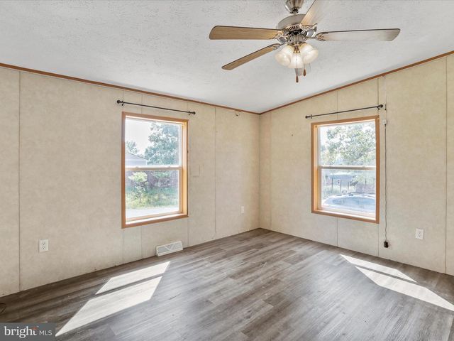 226 EMILY CT, Shanks, WV 26761