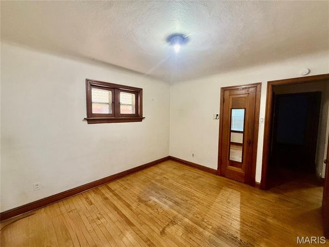 1545 Sells Avenue, St Louis, MO 63147