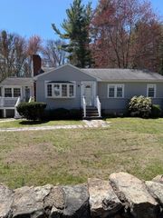142 Burlington Ave, Wilmington, MA 01887