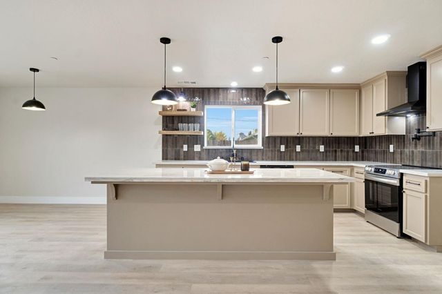 17133 Camden, Madera, CA 93638