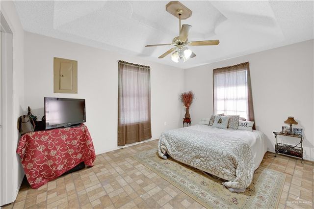 1316 E 2nd Street, Mission, TX 78572