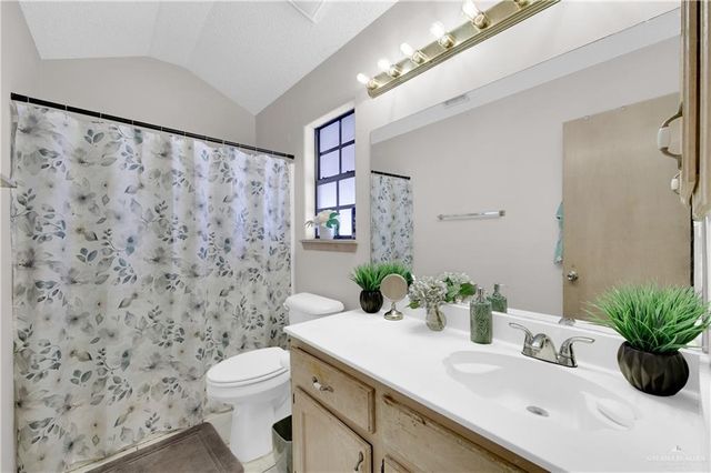 1316 E 2nd Street, Mission, TX 78572