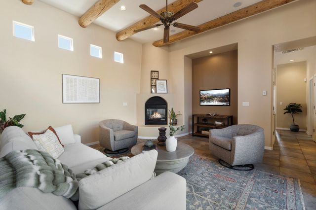 11 Sobradora Drive, Santa Fe, NM 87508