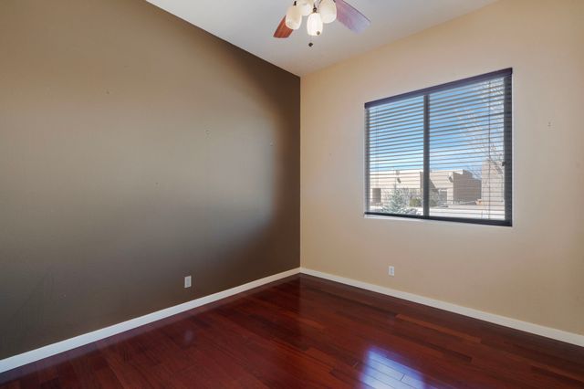 11 Sobradora Drive, Santa Fe, NM 87508