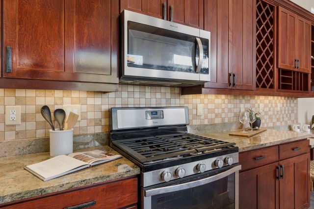 11 Sobradora Drive, Santa Fe, NM 87508