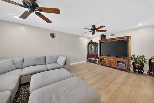 5644 N Hazel Avenue, Fresno, CA 93711