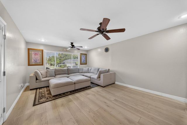 5644 N Hazel Avenue, Fresno, CA 93711
