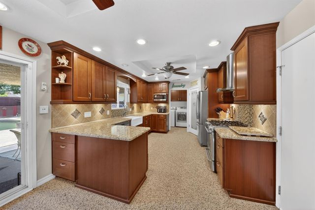5644 N Hazel Avenue, Fresno, CA 93711