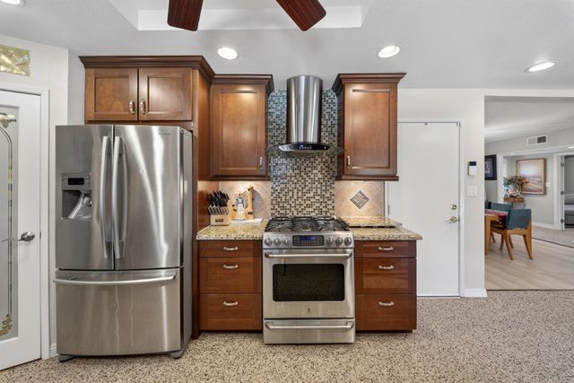 5644 N Hazel Avenue, Fresno, CA 93711