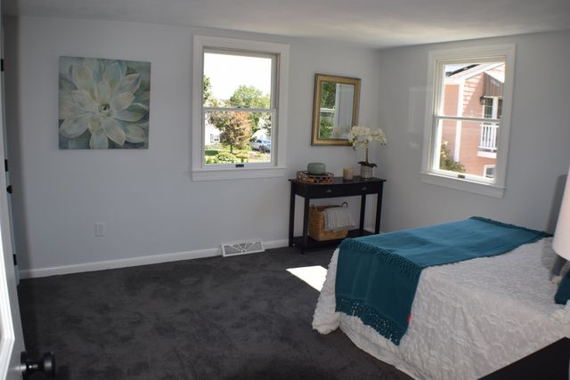 109 Homer Dr, Somerset, MA 02726