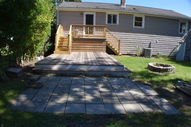109 Homer Dr, Somerset, MA 02726