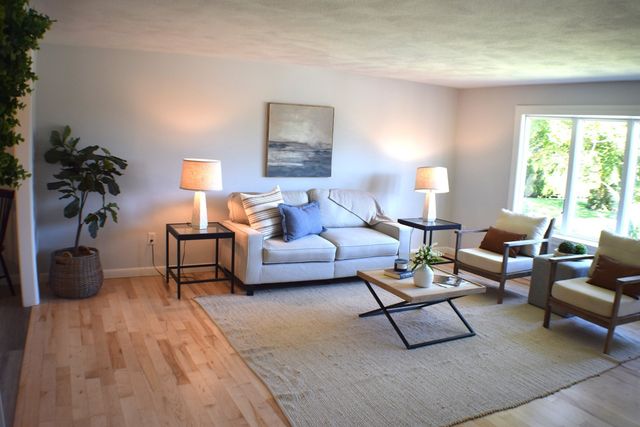 109 Homer Dr, Somerset, MA 02726