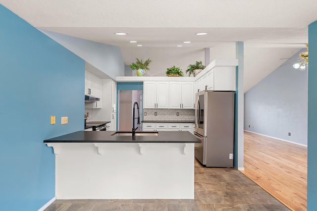 850 Forest Glen Drive, Central Point, OR 97502