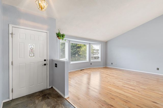 850 Forest Glen Drive, Central Point, OR 97502