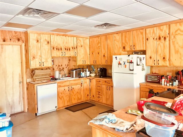 401 CR 104, Santa Anna, TX 76878