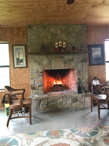 401 CR 104, Santa Anna, TX 76878