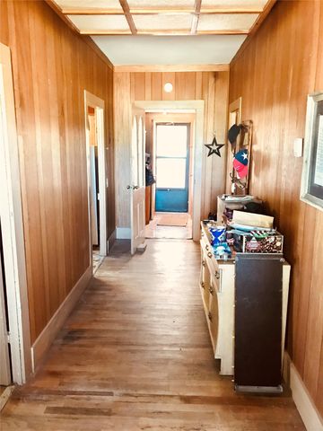 401 CR 104, Santa Anna, TX 76878