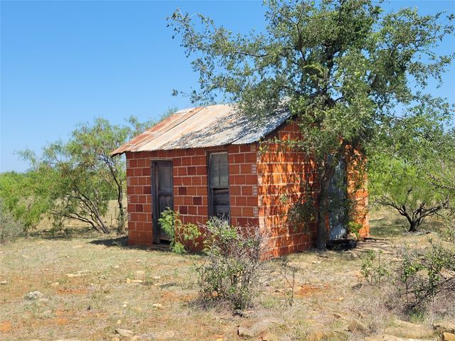 401 CR 104, Santa Anna, TX 76878