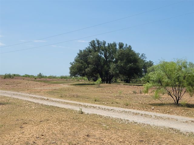 401 CR 104, Santa Anna, TX 76878