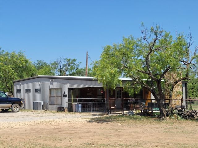 401 CR 104, Santa Anna, TX 76878