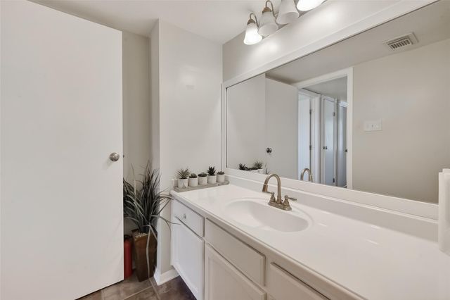 7514 Summer Glen Lane, Houston, TX 77072