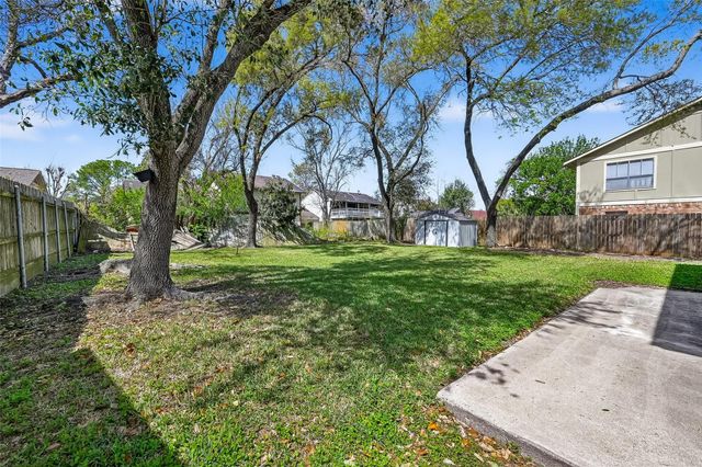 7514 Summer Glen Lane, Houston, TX 77072