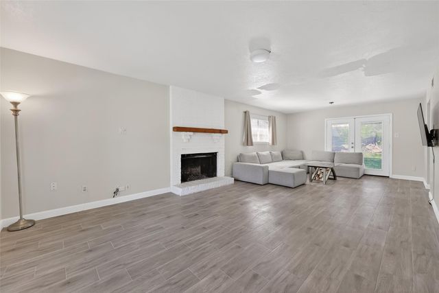 7514 Summer Glen Lane, Houston, TX 77072