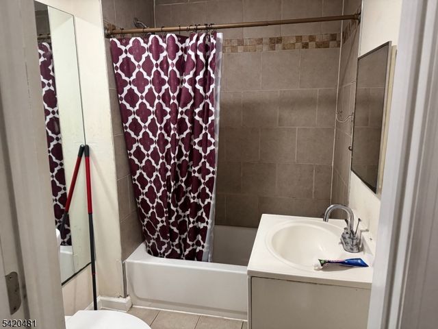 65 Stone St, Newark City, NJ 07104