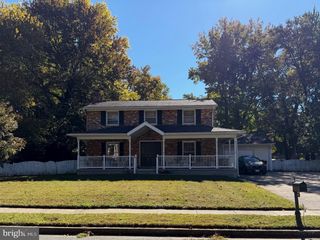 5219 HOLDEN ST, Fairfax, VA 22032