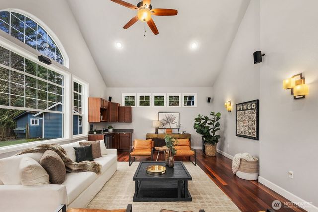 27511 178th Street E, Carbonado, WA 98323