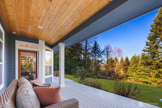 27511 178th Street E, Carbonado, WA 98323