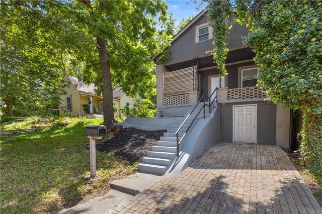627 Sumner Avenue, Kansas City, KS 66101