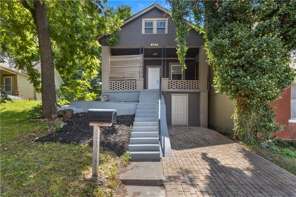 627 Sumner Avenue, Kansas City, KS 66101