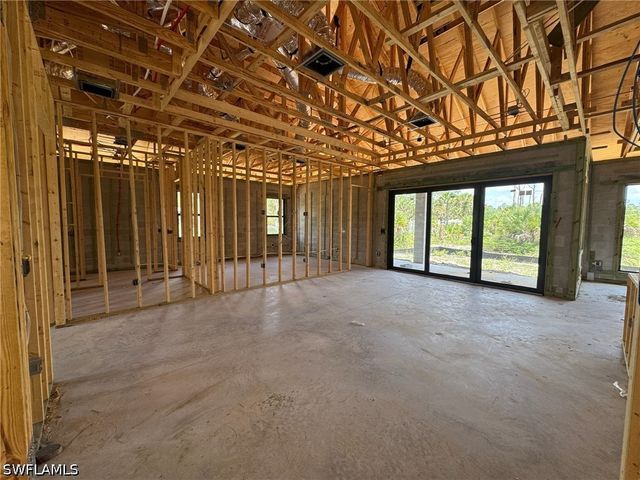 3765 16th AVE SE, Naples, FL 34117