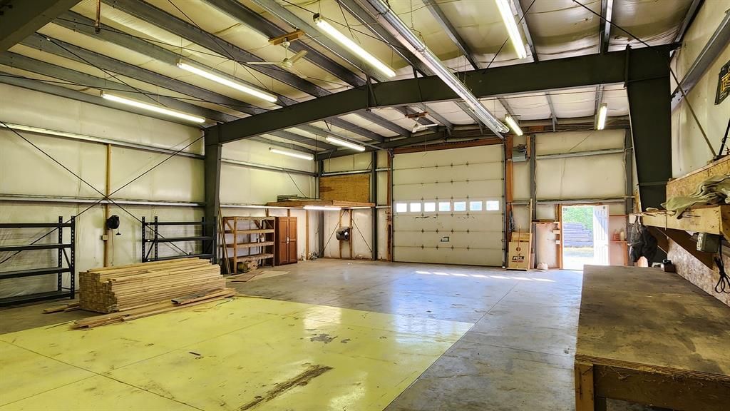 Image 12 of property listing at 11678 S Whitetail Road, Bigfork, MT 59911