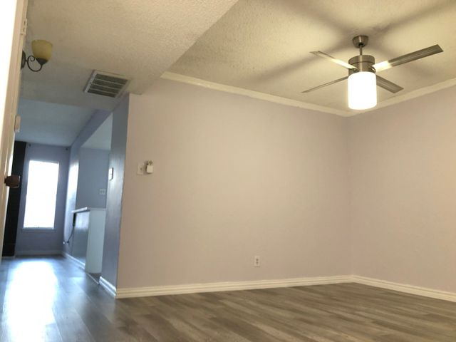 513 Towne House Lane, Richardson, TX 75081