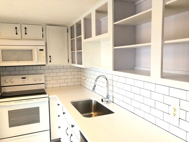 513 Towne House Lane, Richardson, TX 75081