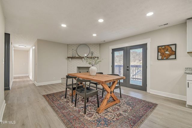 220 Blue Haven Drive, Kingsport, TN 37663