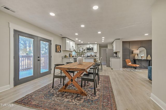 220 Blue Haven Drive, Kingsport, TN 37663